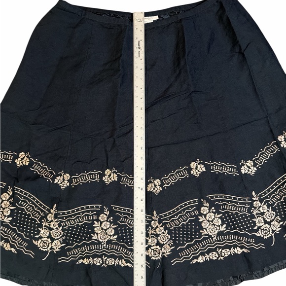 dressbarn Navy A-Line Skirt with White Floral Design - Picture 2 of 4